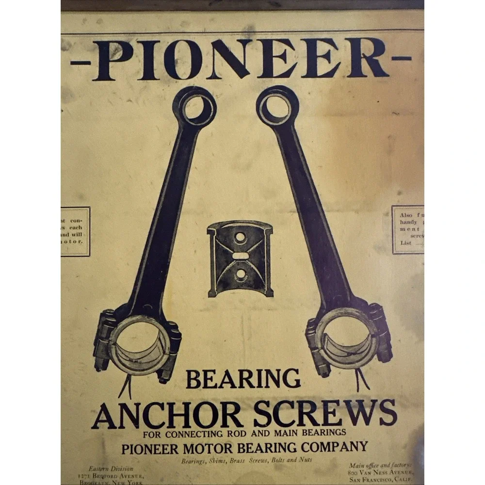 Vintage Pioneer Automotive Bearing Anchor Screw Display‎ Case With Screws